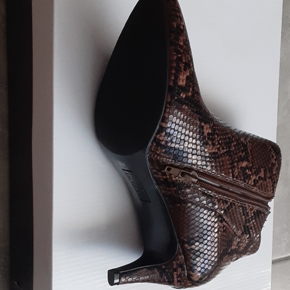 Alfani booties - Picture 3 of 6